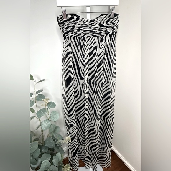 White House Black Market Strapless Lined Maxi Dress Size 2 - Picture 5 of 11